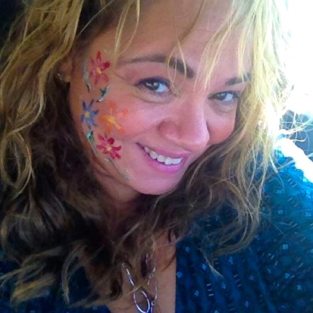 Meet your Posher, Yvette